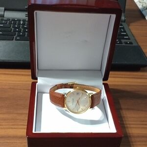 2001 Vintage Hamilton Masterpiece Men's Wrist Watch. *PRISTINE* 36mm